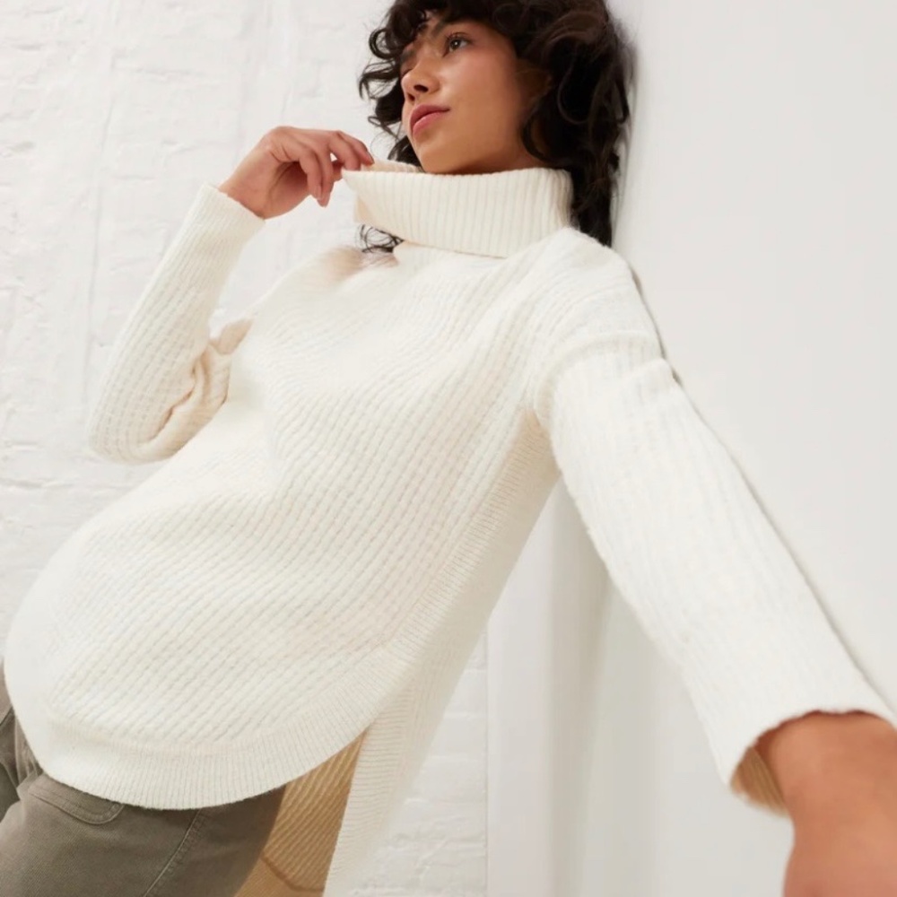 Comfy Curved Hem Turtleneck Sweater | UpWest | Whisper White | NWT (Size S)